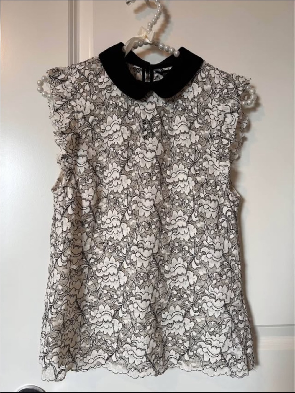 Zara Elegant Black and White Lace Shell Top